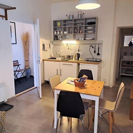 Magnificent Apartment In The Center Of Praga Exterior foto